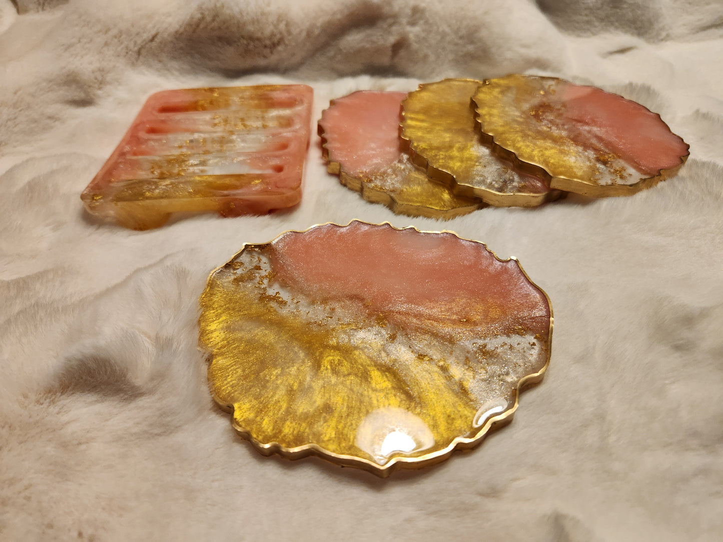 Gold, pastel pink and shimmering white tray and coasters